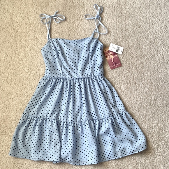 Dresses & Skirts - NWT Emerald Sundae mini sundress. Size S.
